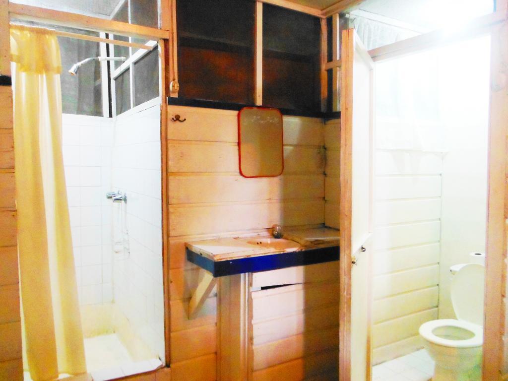Hotel Y Restaurante Backpackers Rio Dulce Phòng bức ảnh