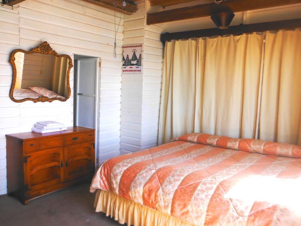 Hotel Y Restaurante Backpackers Rio Dulce Phòng bức ảnh
