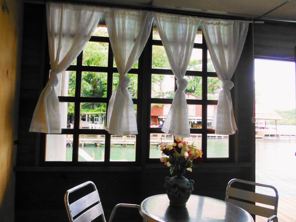 Hotel Y Restaurante Backpackers Rio Dulce Phòng bức ảnh