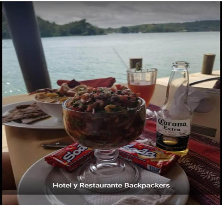 Hotel Y Restaurante Backpackers Rio Dulce Ngoại thất bức ảnh